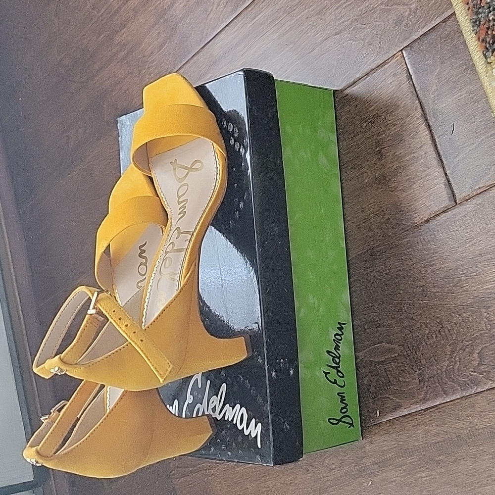 Sam Edelman Holmes Amber Yellow Kid Suede Sandals 8M
